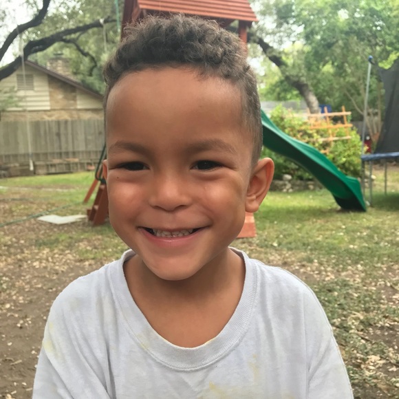 Meet your Posher, Julie - Picture 2 of 2